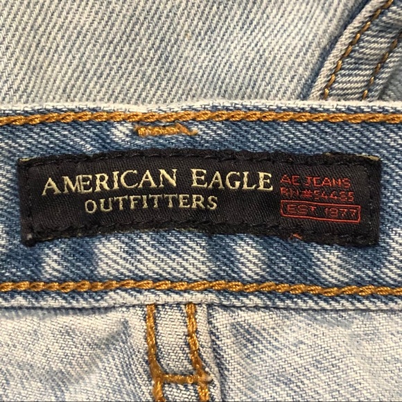 🦅 𝐀𝐌𝐄𝐑𝐈𝐂𝐀𝐍 𝐄𝐀𝐆𝐋𝐄 Shorts - Picture 3 of 5